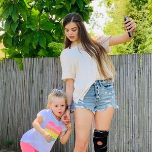 Meet your Posher, Lanie